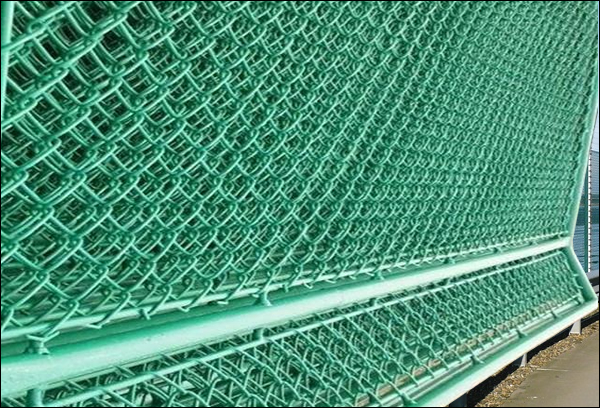 Diamond hole chain link portable fence panels