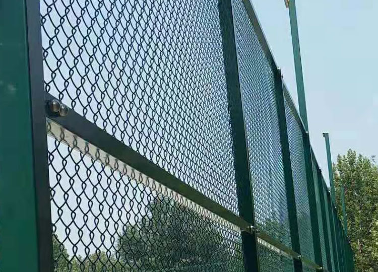  9 gauge wire woven in 50 mm mesh fabric for security steel fencing system
